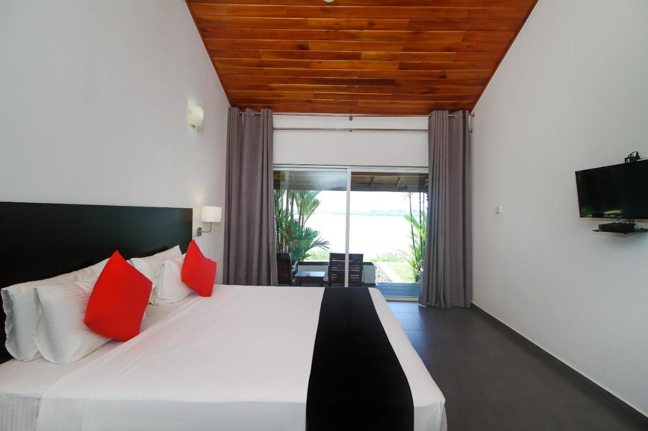 Kalla Bongo Lake Resort Hikkaduwa Buitenkant foto