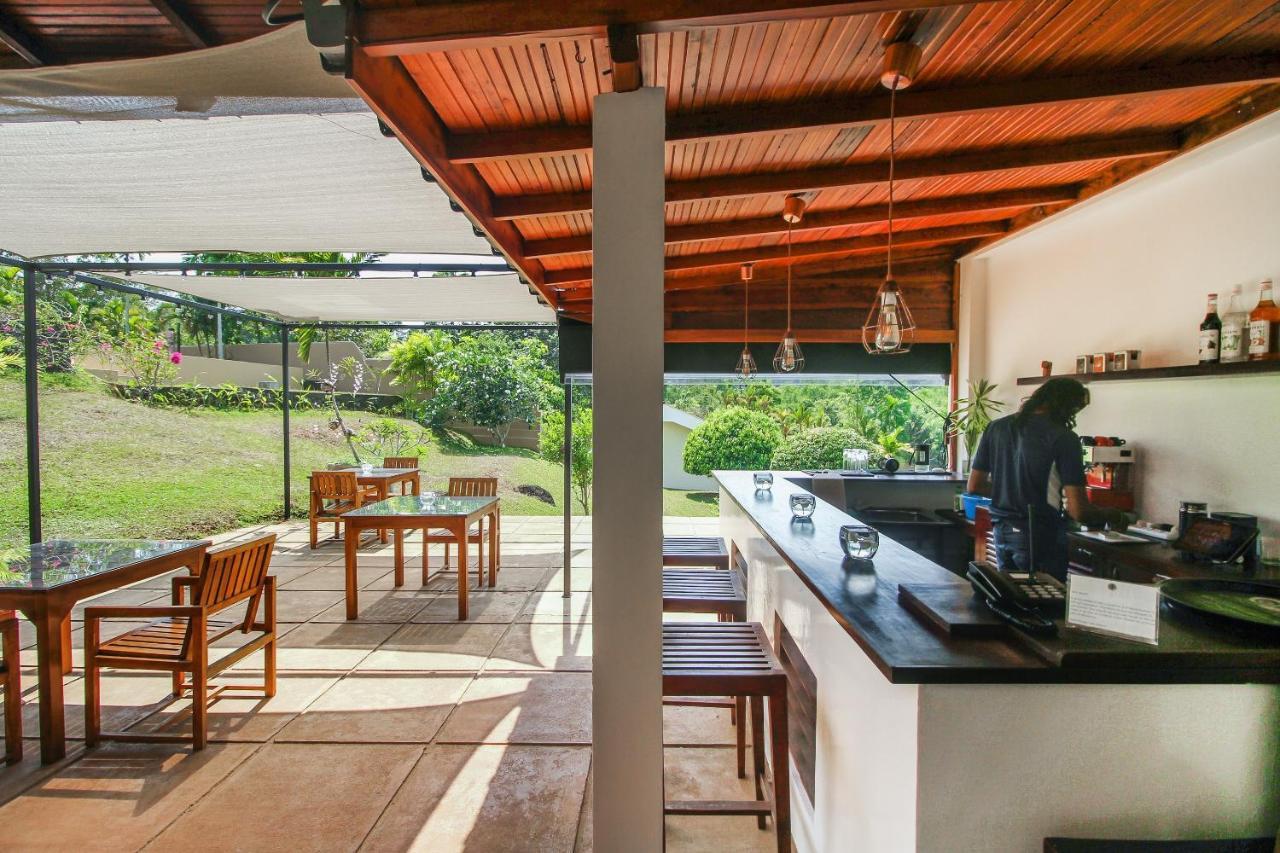 Kalla Bongo Lake Resort Hikkaduwa Buitenkant foto