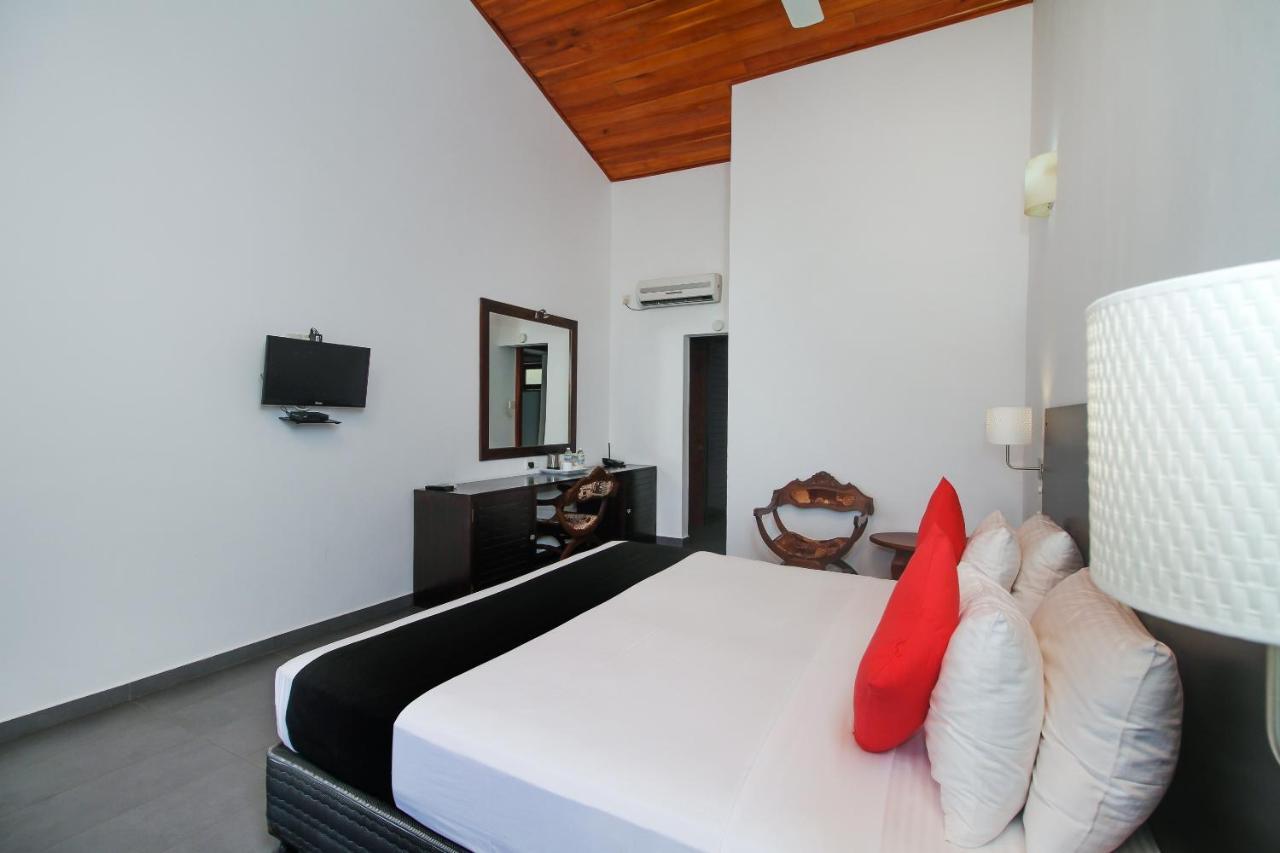 Kalla Bongo Lake Resort Hikkaduwa Buitenkant foto